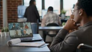 Grupo Skill promove webinar sobre NR-1 e gestão de riscos